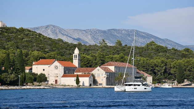 Des vacances de rêve sur un catamaran tout confort en mer Adriatique