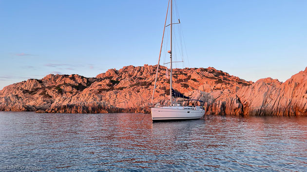 Vacances inoubliables sur un voilier en Corse